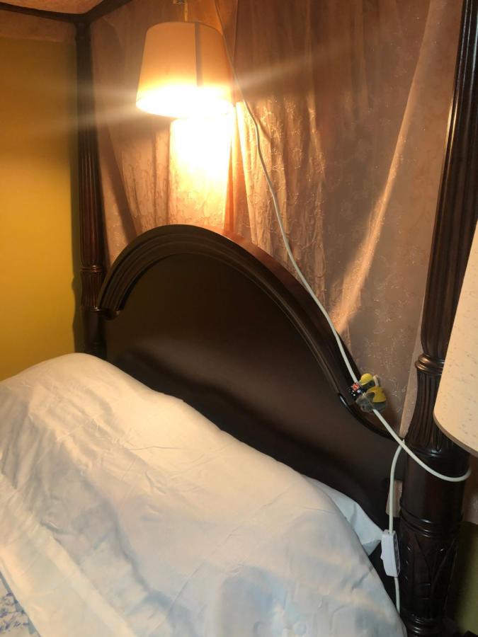 Private Room With Private Full Bathroom Chicago Exterior foto